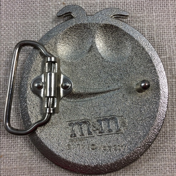Red M&M Belt Buckle - Picture 3 of 8